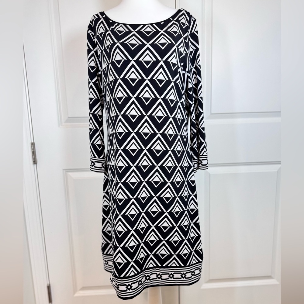 White House Black Market Geometric Shift Dress Black White Work Office Career L